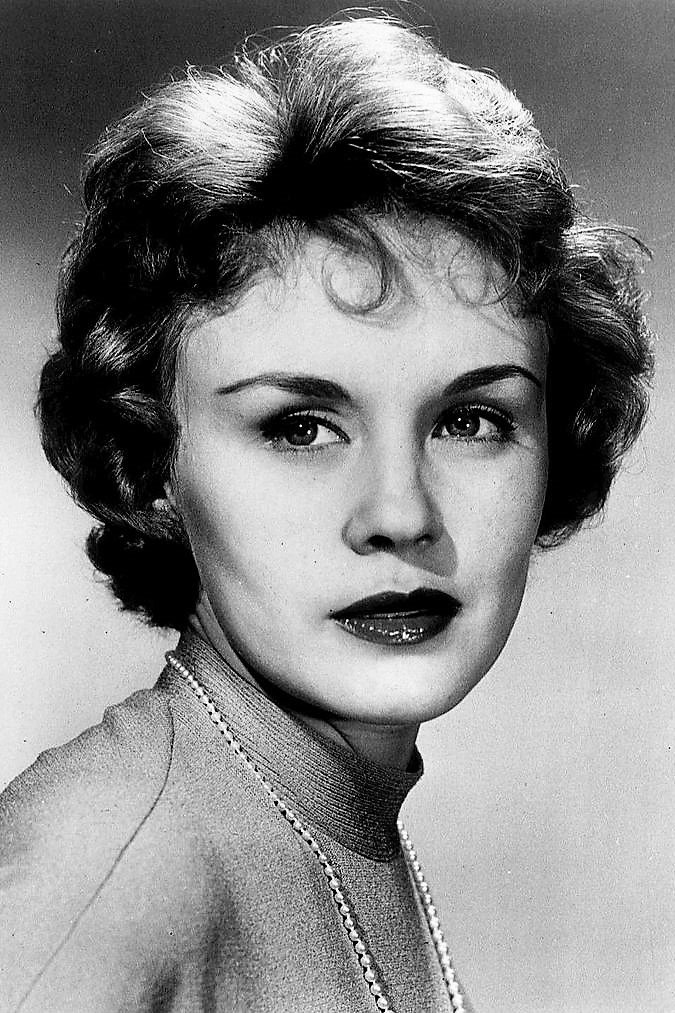 Lisa Daniels - Mary