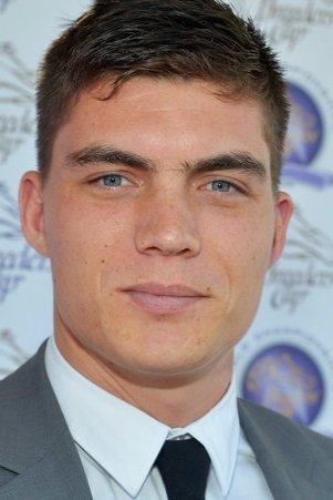 Zane Holtz - Chris