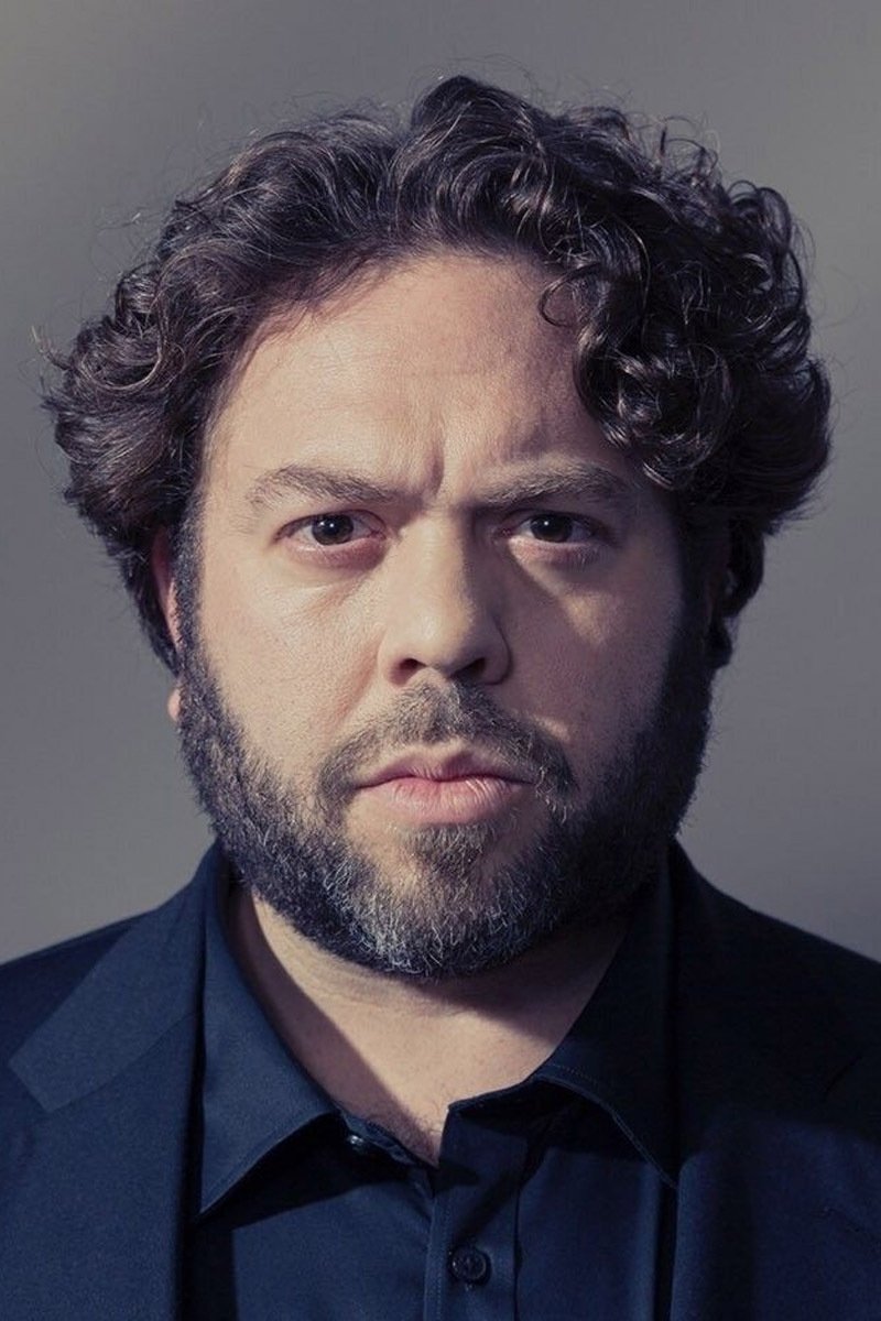 Dan Fogler - Zeng (voice)