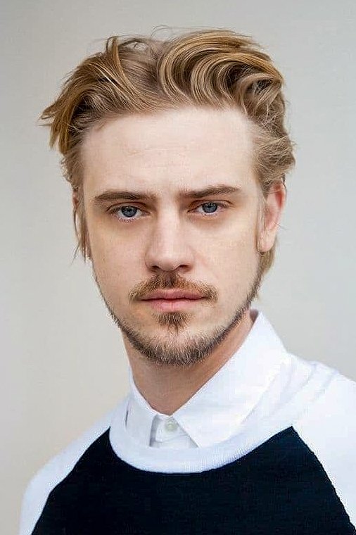 Boyd Holbrook - Pierce
