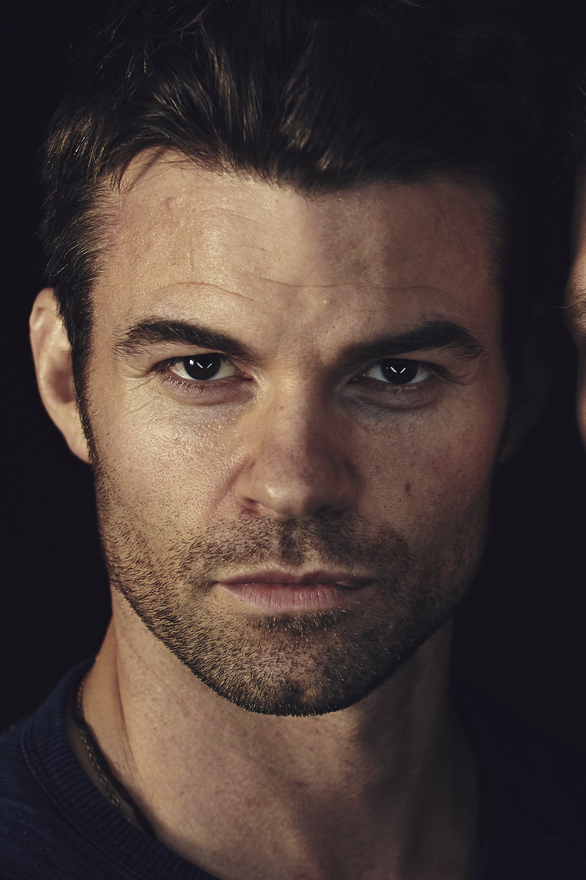 Daniel Gillies - John Jameson