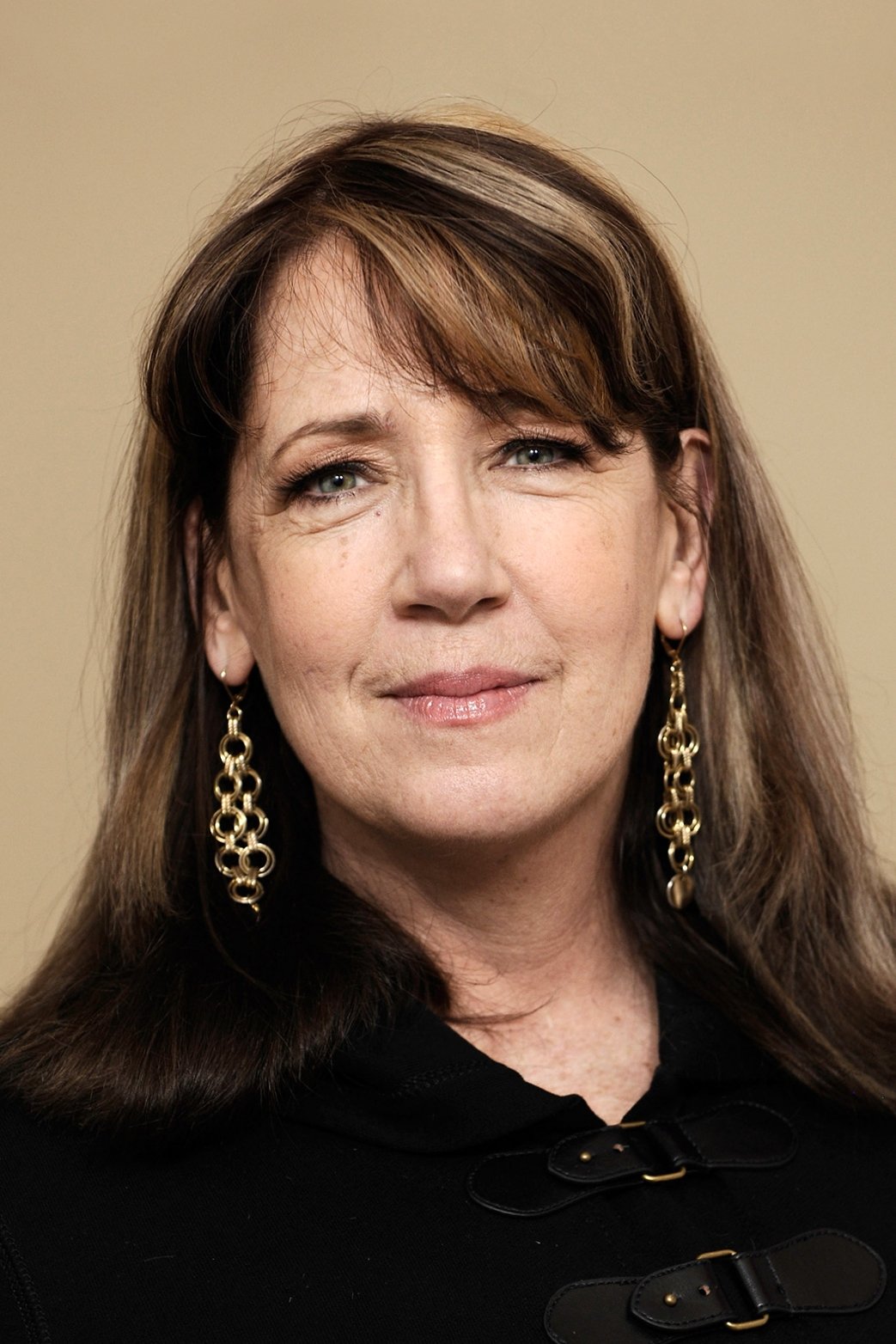 Ann Dowd - Abigail Bertrang