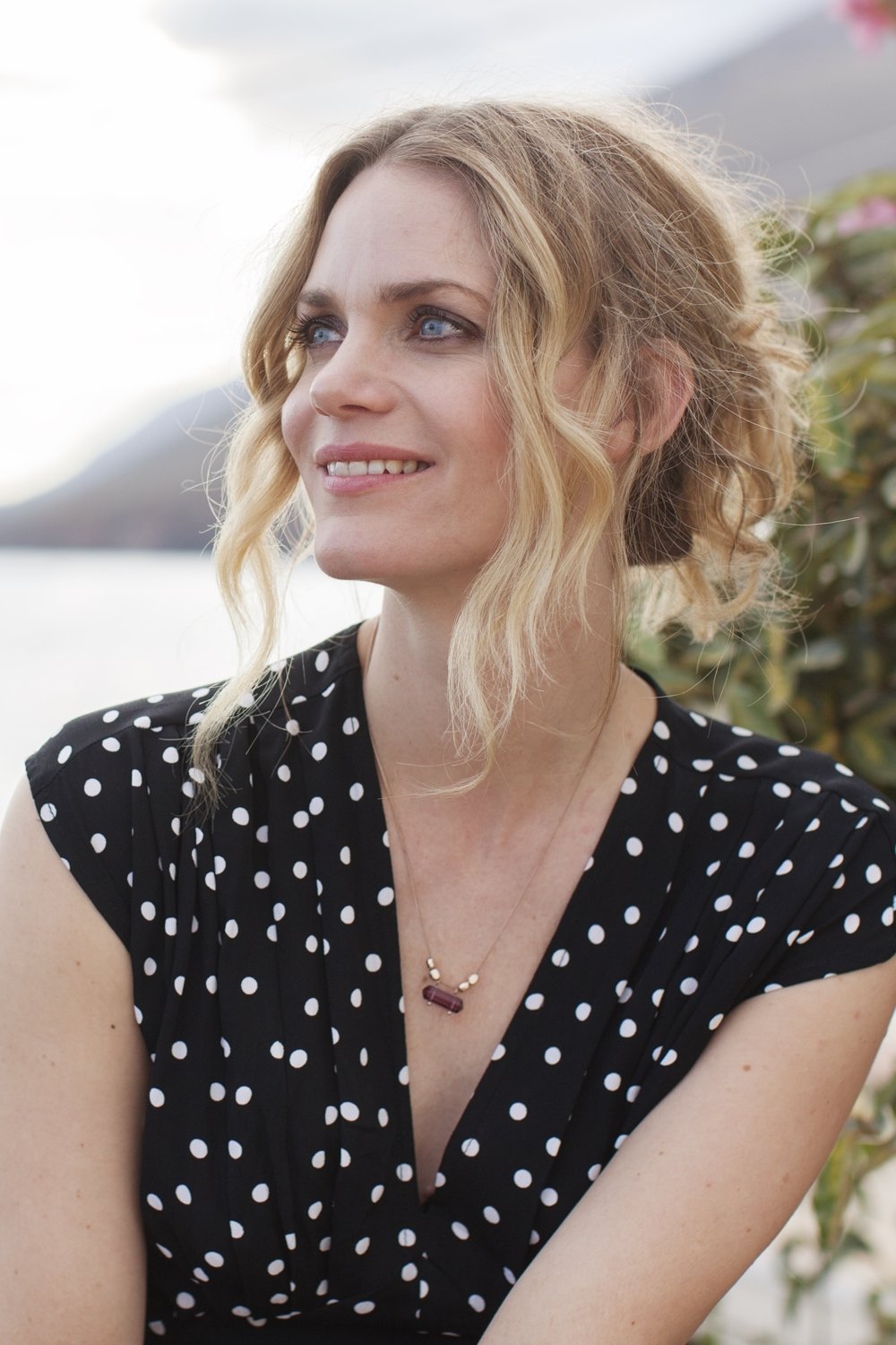 Liv Mjönes - Ulla