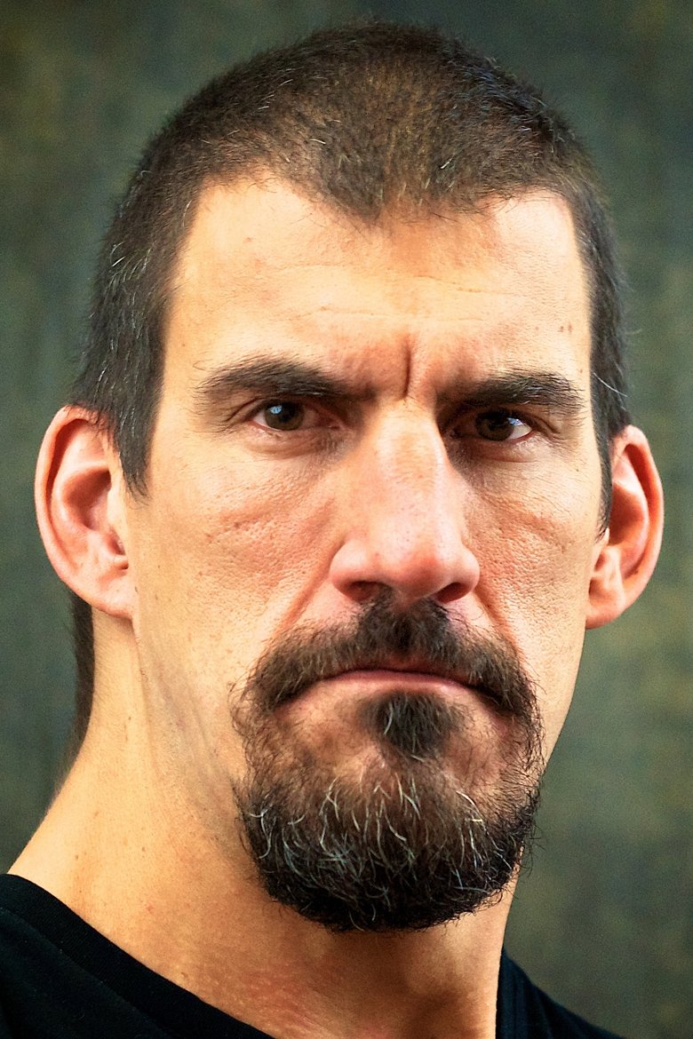 Robert Maillet - Watch Suggestor