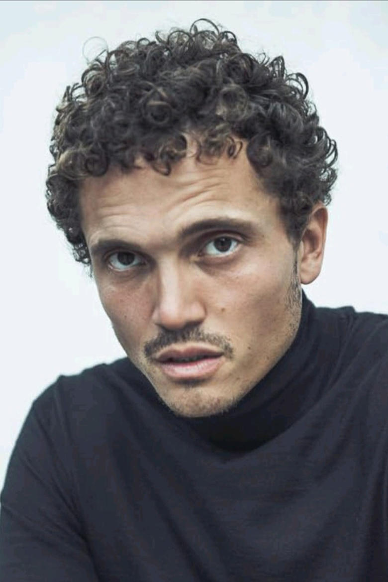 Karl Glusman - Watch Suggestor