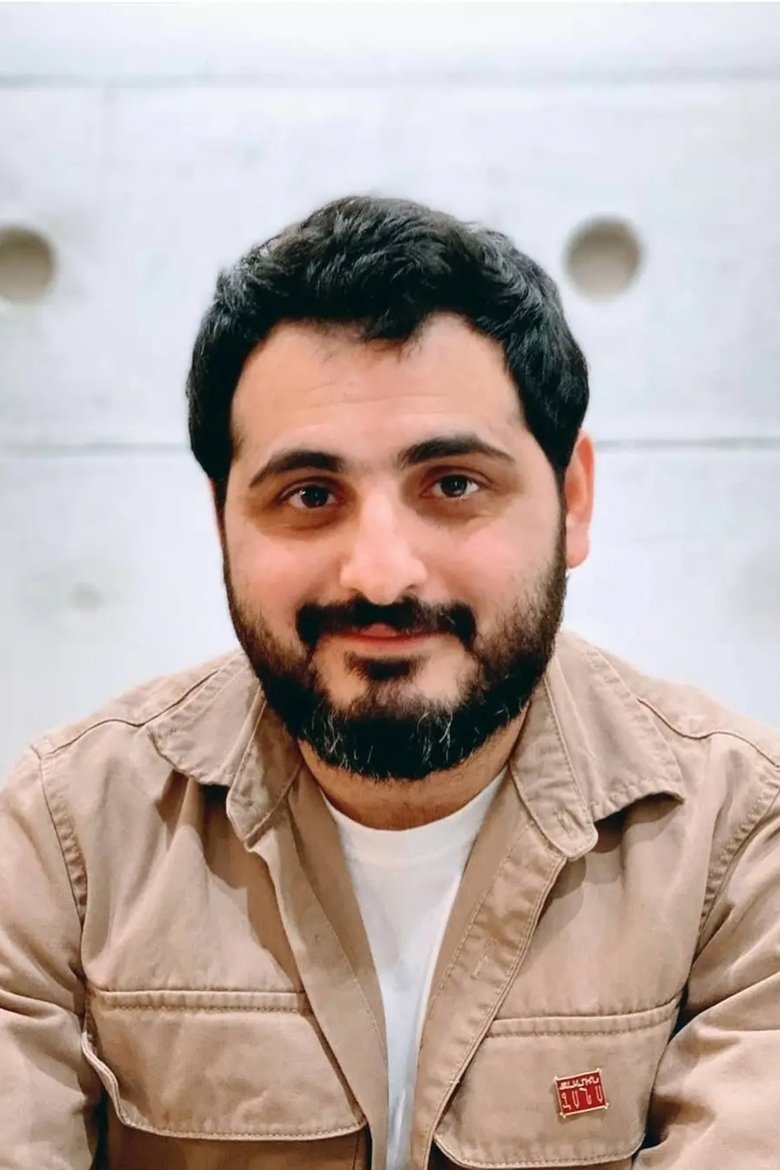 Miqayel Voskanyan - Watch Suggestor