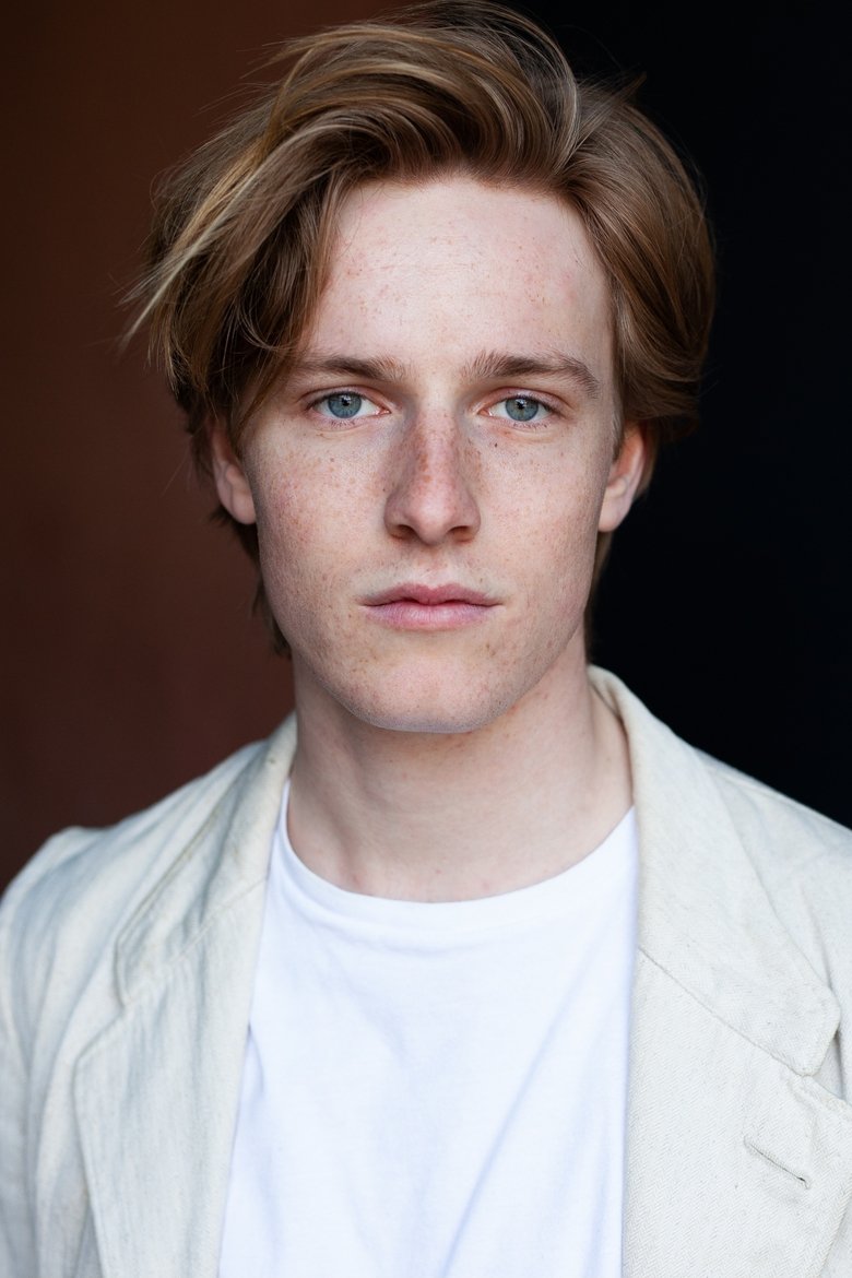 Louis Hofmann - Watch Suggestor