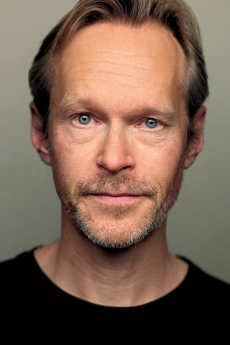 Steven Mackintosh - Watch Suggestor